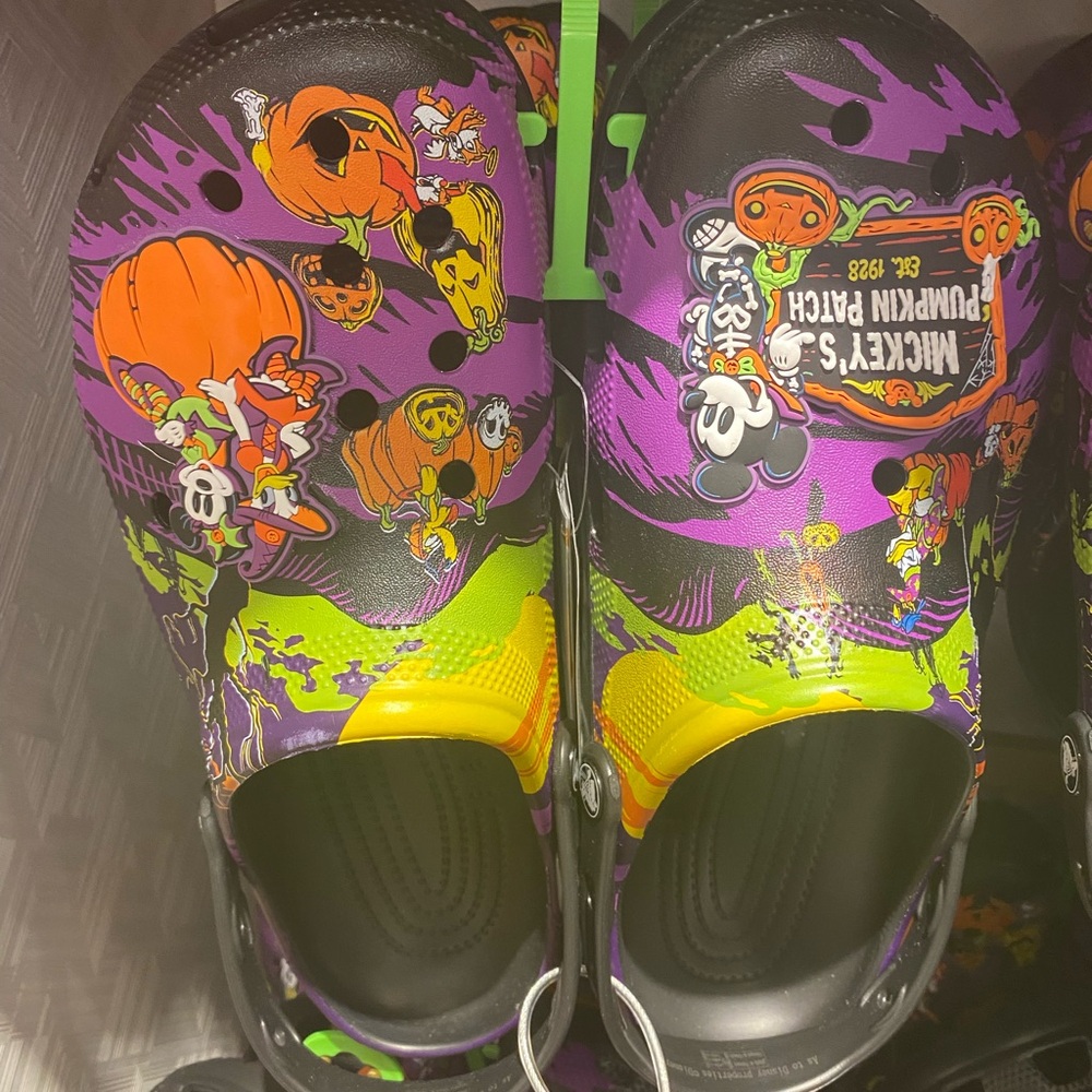 Disney Parks Halloween 2024 Mickey’s Pumpkin Patch Adult Clogs Crocs Size M4/W6